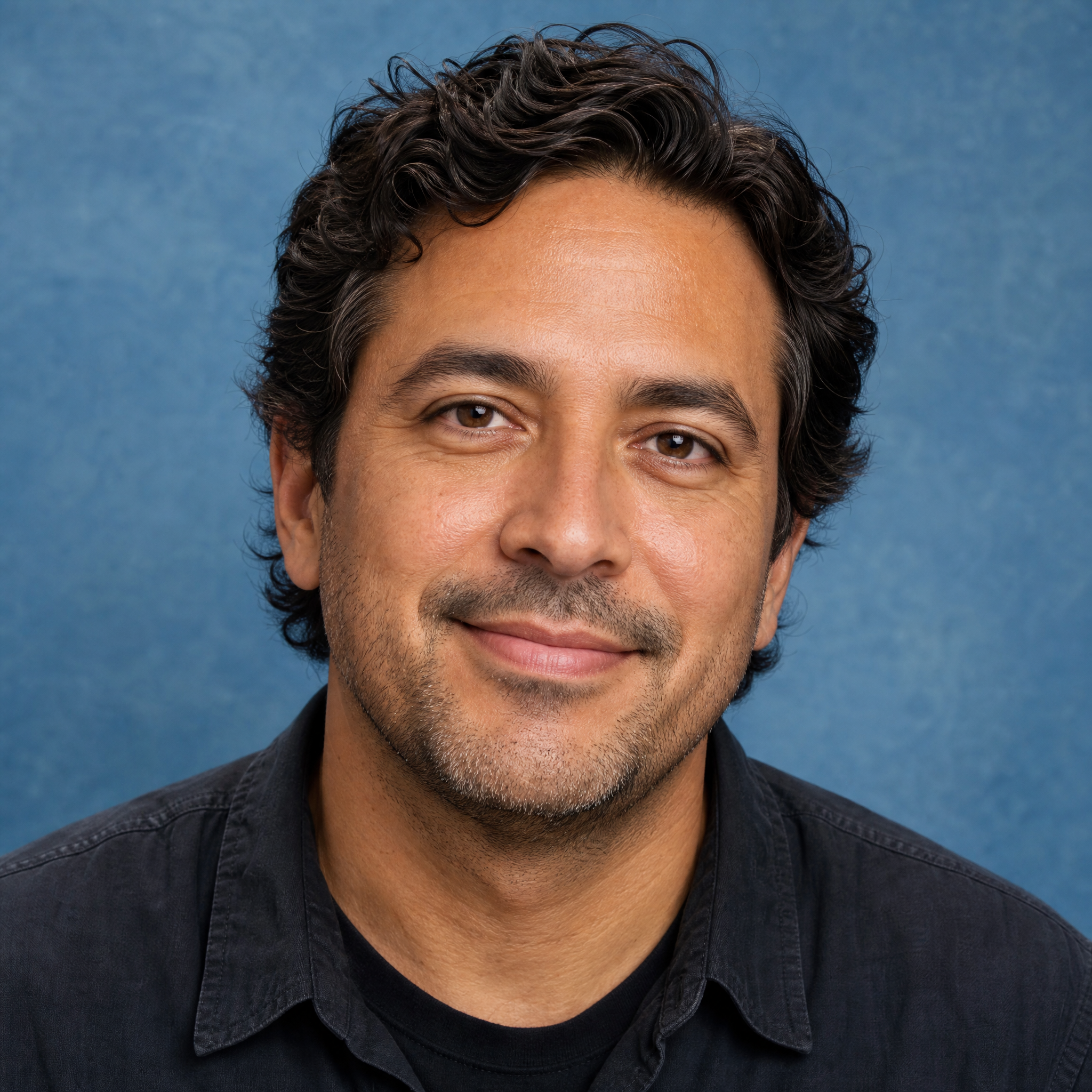 files/Middle-aged_man_headshot_5.png